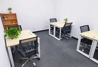 昆明玻璃展柜批发公司